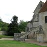 Abbaye de Noirlac - implantée à gauche du cellier, l'église ferme le cloître au nord