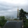 Château de Blois –  la toiture et la flèche de la chapelle Saint Calais vues de l’escalier de l’aile François Ier.