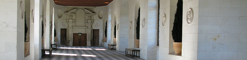 Chenonceau - la Galerie sur le Cher