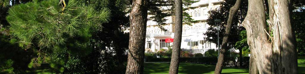 Royal Thalasso La Baule : l'hôtel vu des jardins