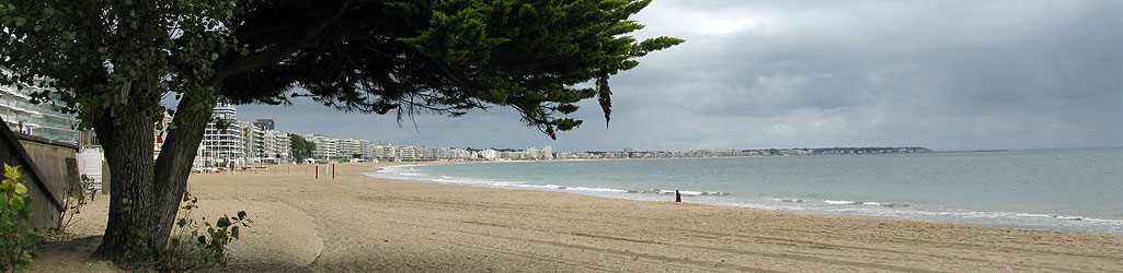 La plage de La Baule. Au fond, Pornichet