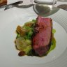 La Marine - Le canard de Challans, petits pois & rhubarbe : fondant, goûteux à souhait, pointe d'acidulé… un retour à la terre parfait.