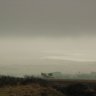 Monts d'Arrée, à proximité du Menez Hom, vue sur la mer dans la brume hivernale