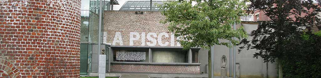 La Piscine à Roubaix : l'accès au musée par le Jardin Thérèse Constans 