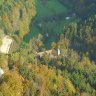 La Roche du Prêtre - les toits de l'ancien monastère du val de Consolation