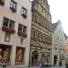 Dans Obere-Schmiedgasse (près de Marktplatz), la magnifique Baumeisterhaus. Cette bâtisse Renaissance était la maison du sculpteur et architecte Leonard Weidmann (architecte du Rathaus), d'où son nom : maison de l'architecte.