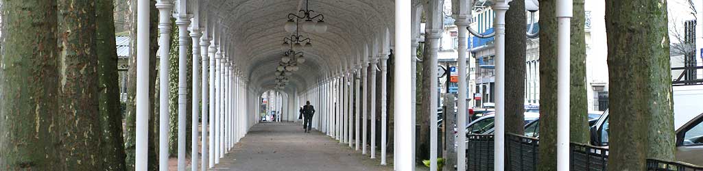 Vichy, la galerie couverte du Parc aux Sources